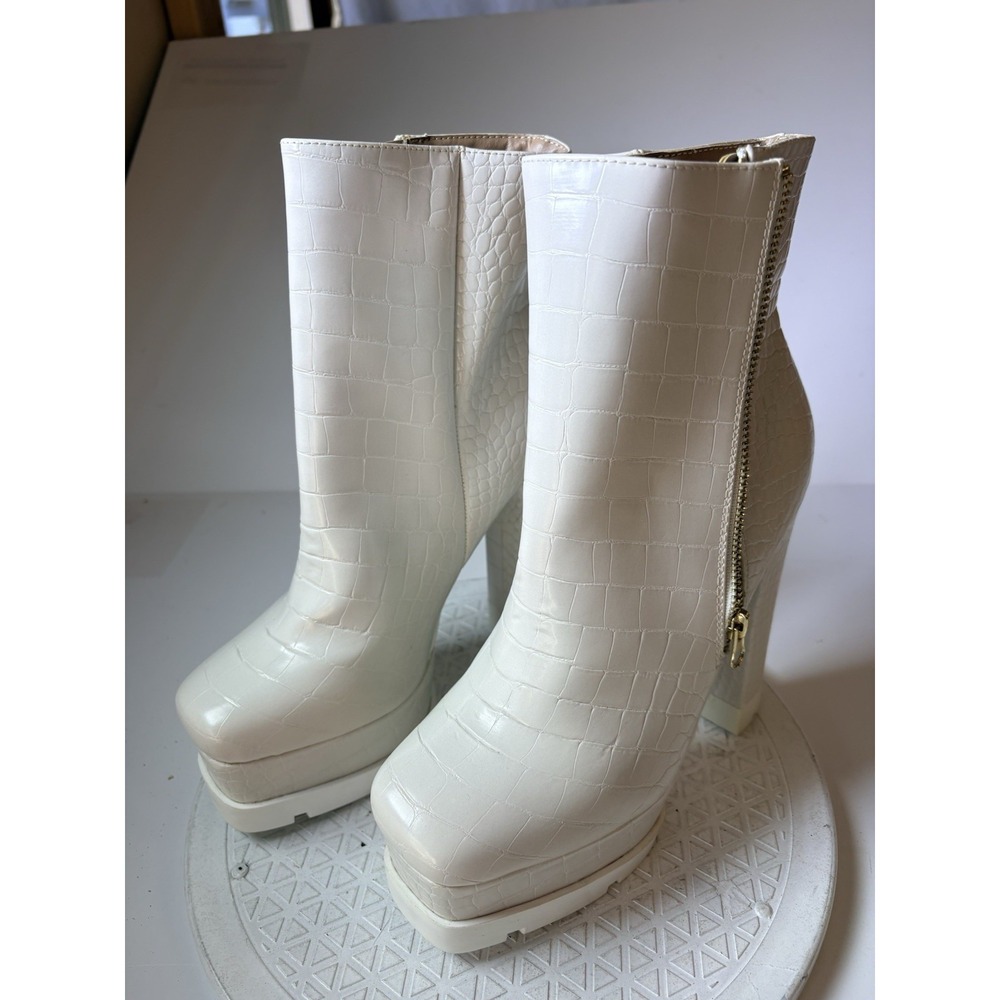 SHEIN White Croc Embossed Platform Boots Square Toe Block Heel Womens 8